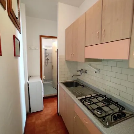 Diana Ovest بيبيوني